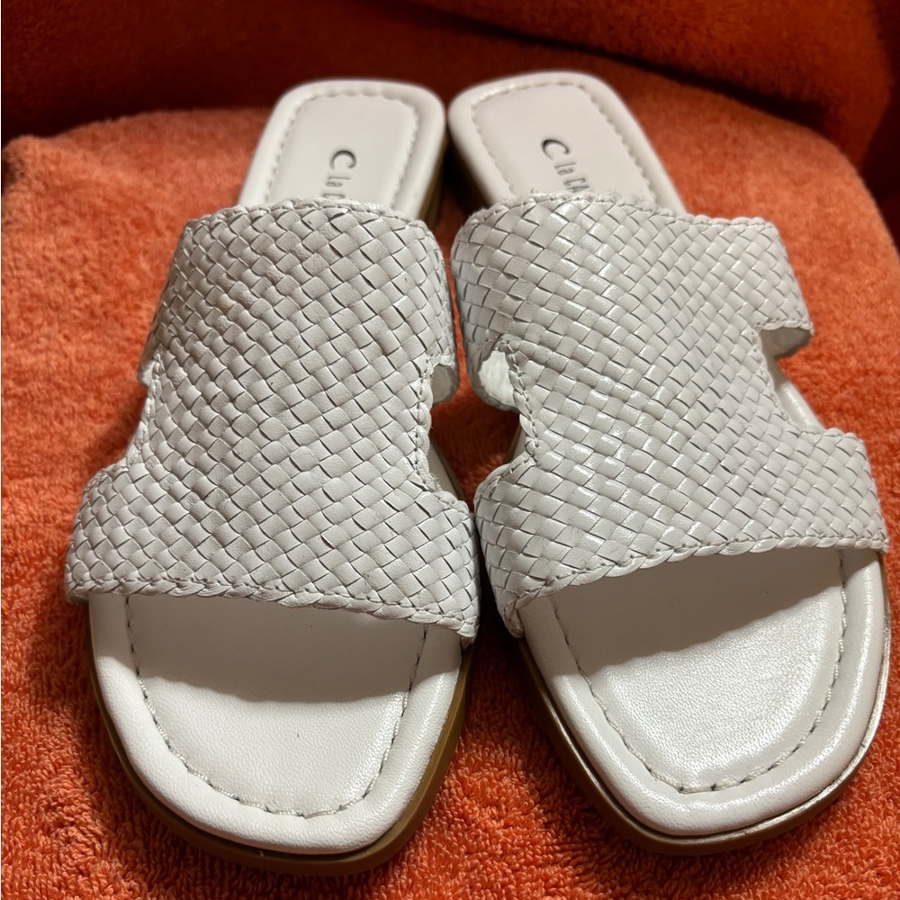 La Canadienne Paolo sandals size 6.5 (37) Woven, Summer, Spring, White
